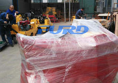 福瑞得機(jī)械座駕壓路機(jī)、手扶壓路機(jī)、灌縫機(jī)及時(shí)包裝發(fā)貨
